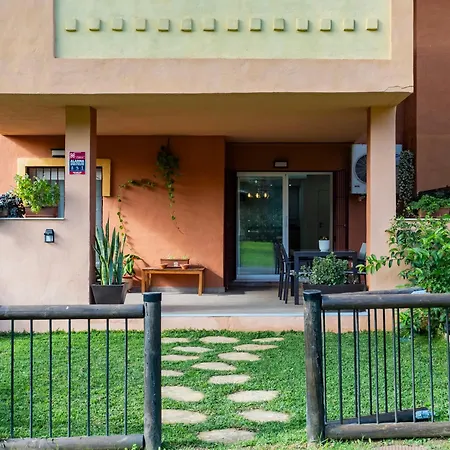 Apartment Acogedor Apto Costa Del Sol